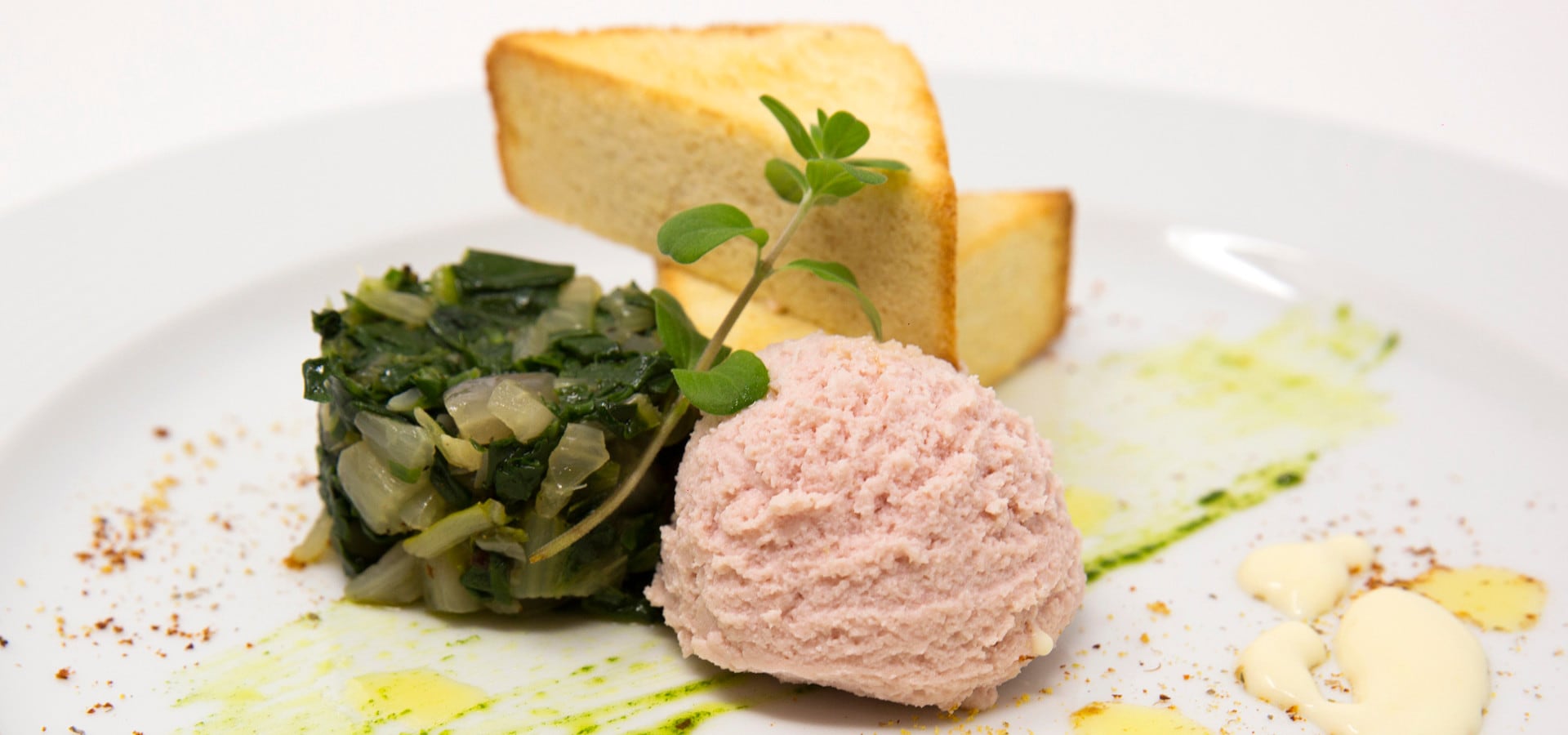 La mousse di mortadella di Chef Barbieri per il menu Costa