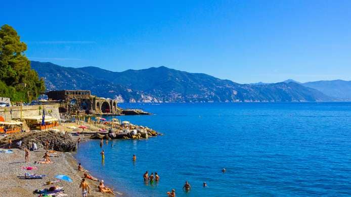 Le 10 spiagge più belle di Genova | Costa Crociere